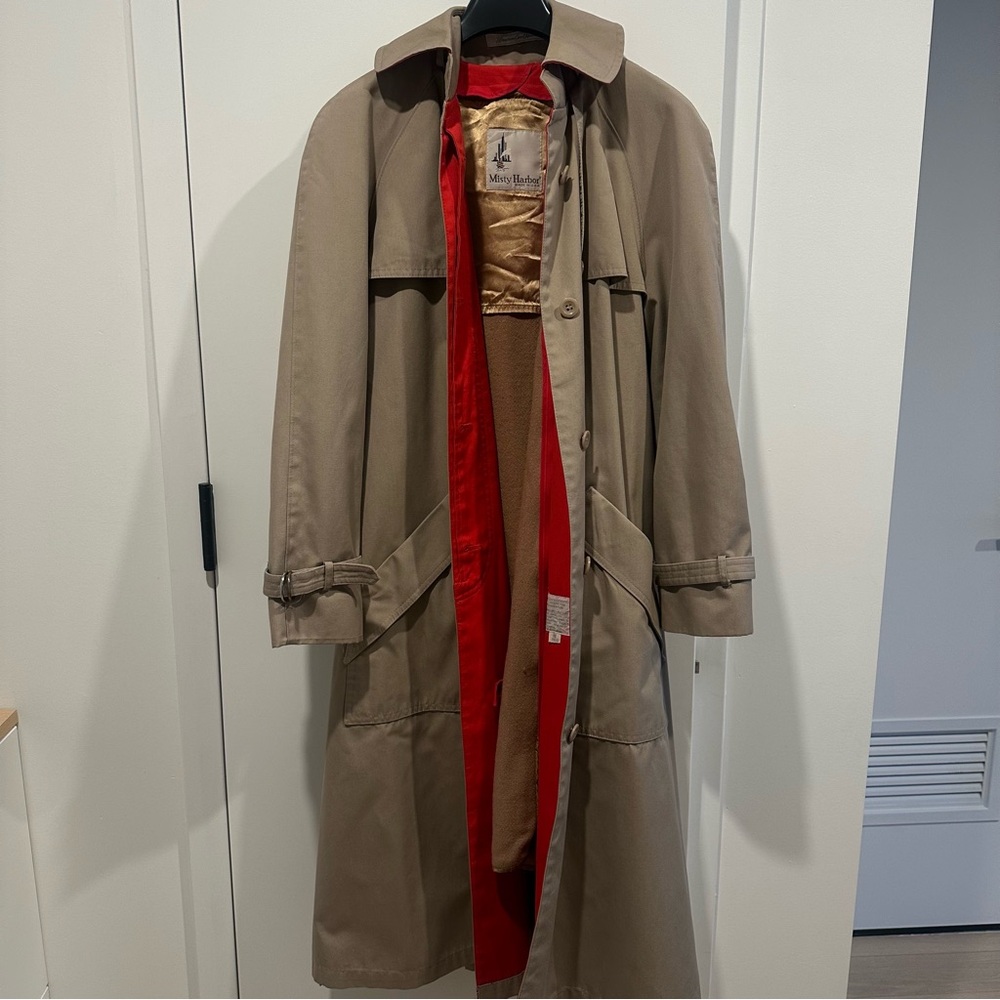 Misty Harbor Vintage Tan Trench Coat with removable liner - Picture 6 of 9